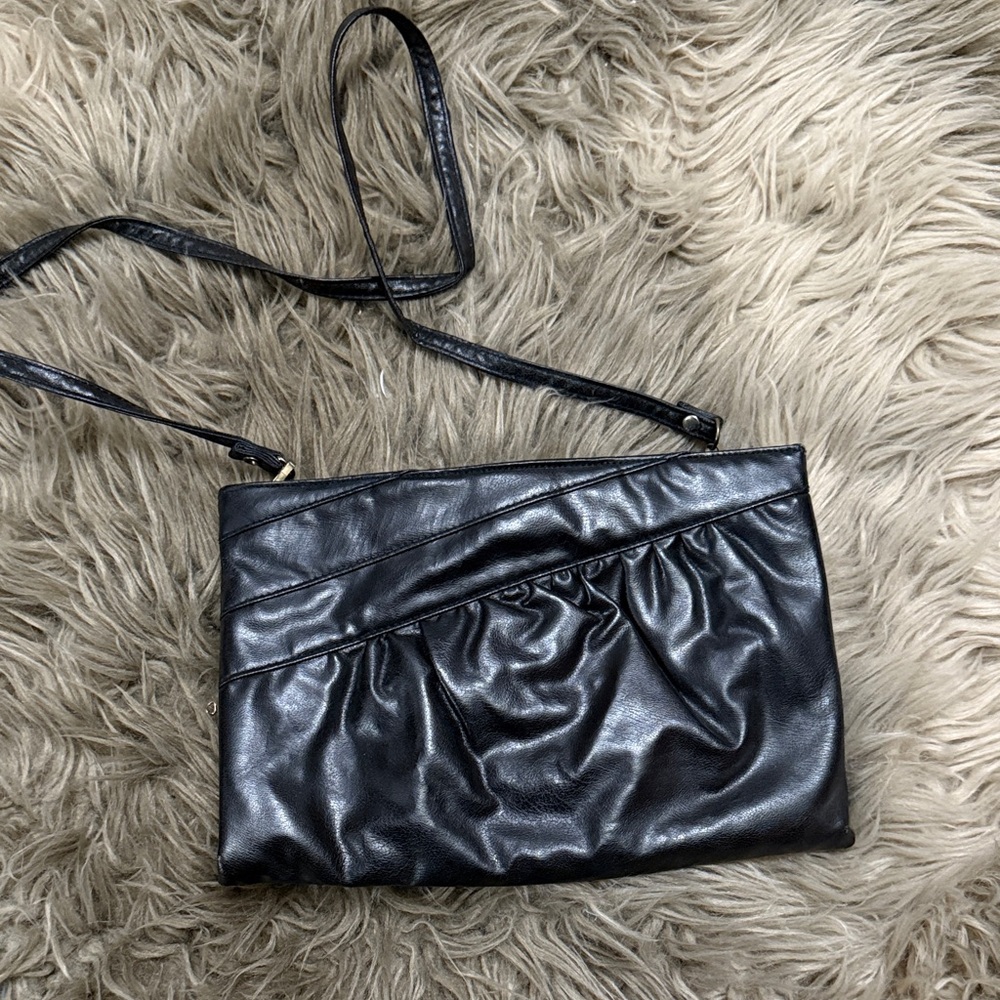 80s black clutch